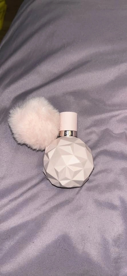 Sweet like candy - Arianna Grande - photo 2