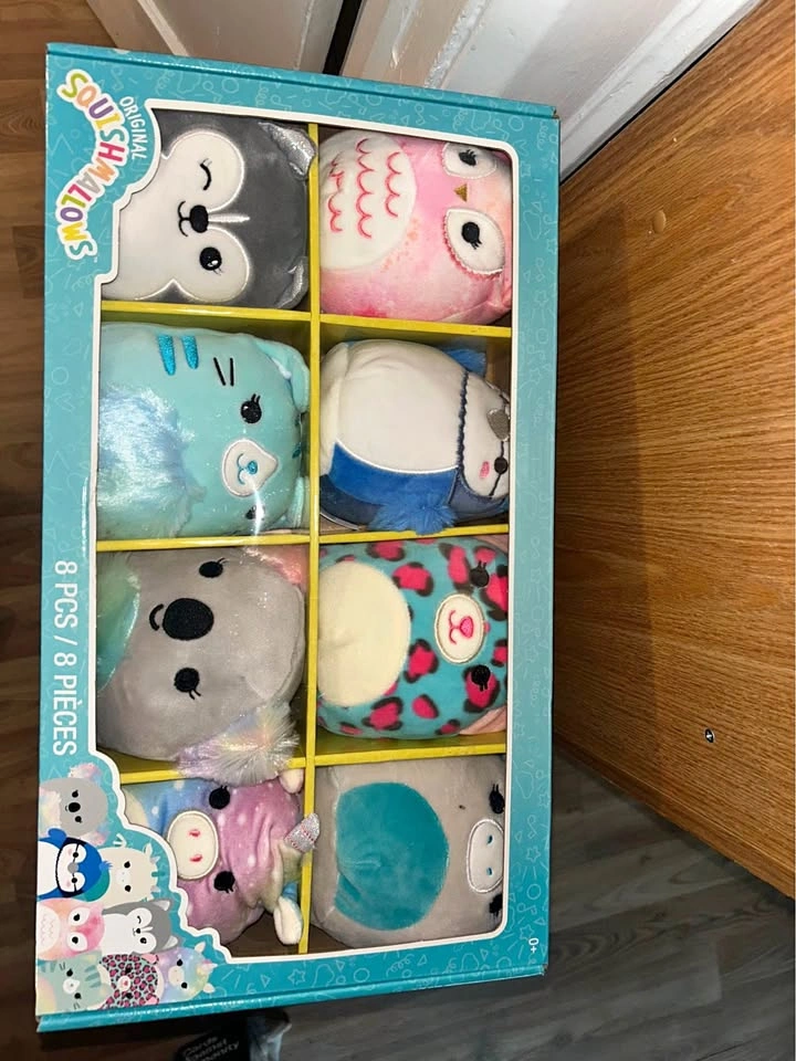 Squishmellow pack