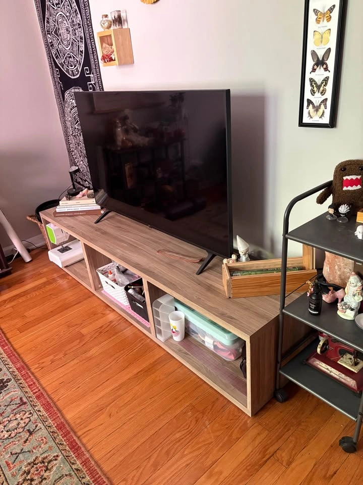 Ikea Tv Stand - photo 2