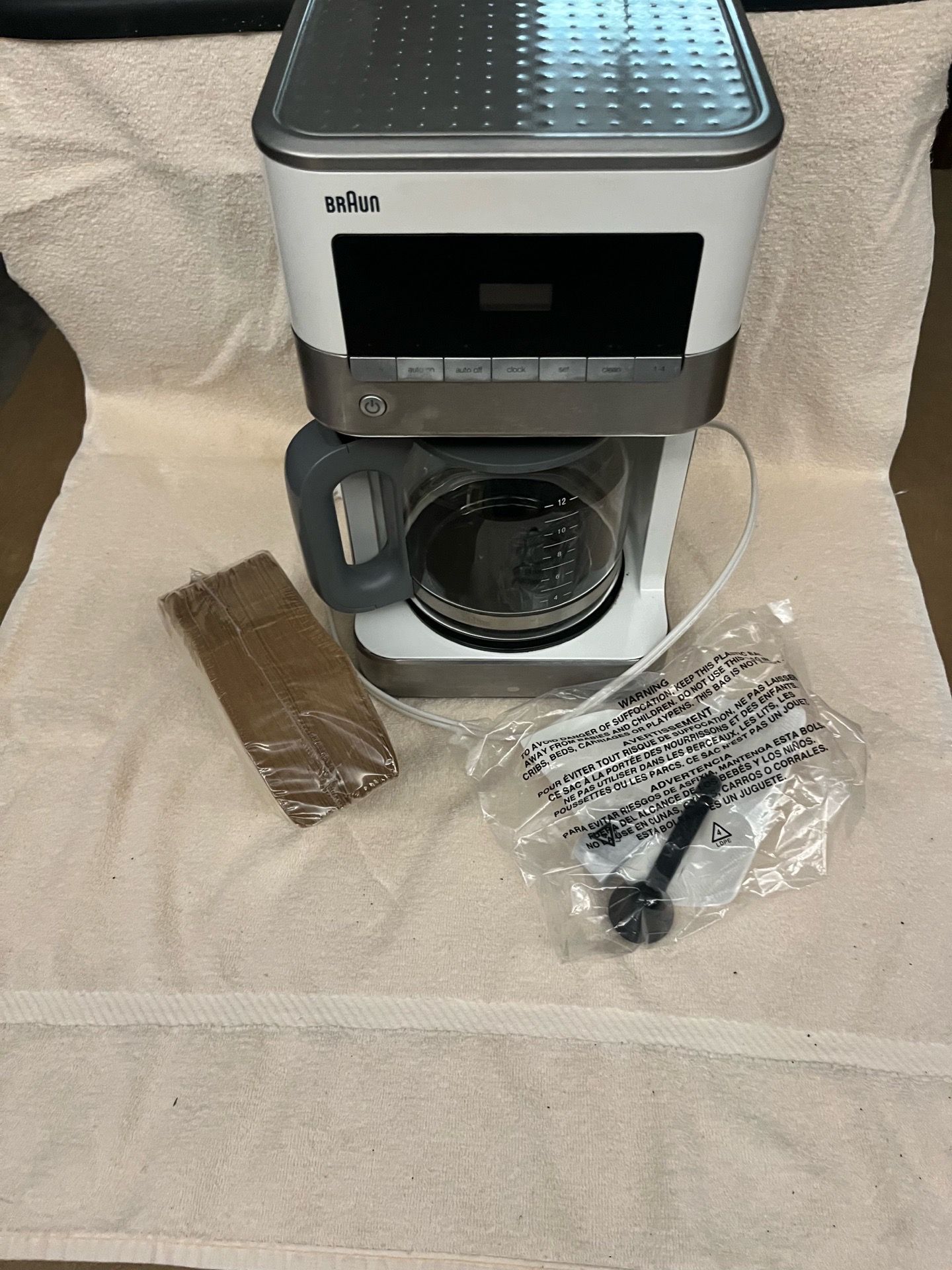 Braun BrewSense 12-Cup Programmable Coffee Maker Bundle - photo 2