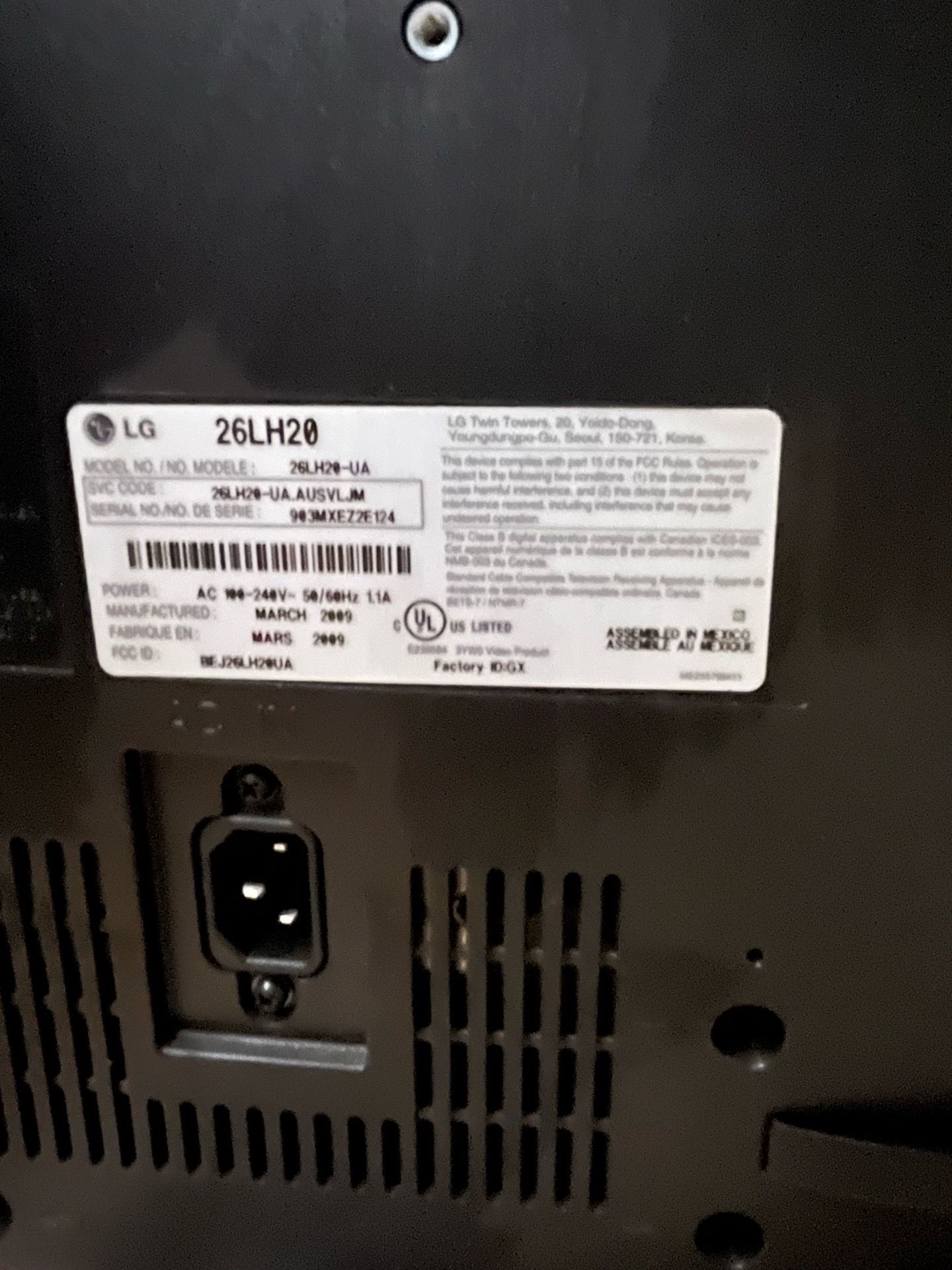 26" LG HDTV with Antenna – Works Great! (No Remote) - photo 2