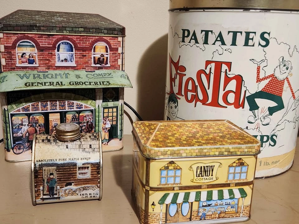 Lot of Vintage Tins - photo 5