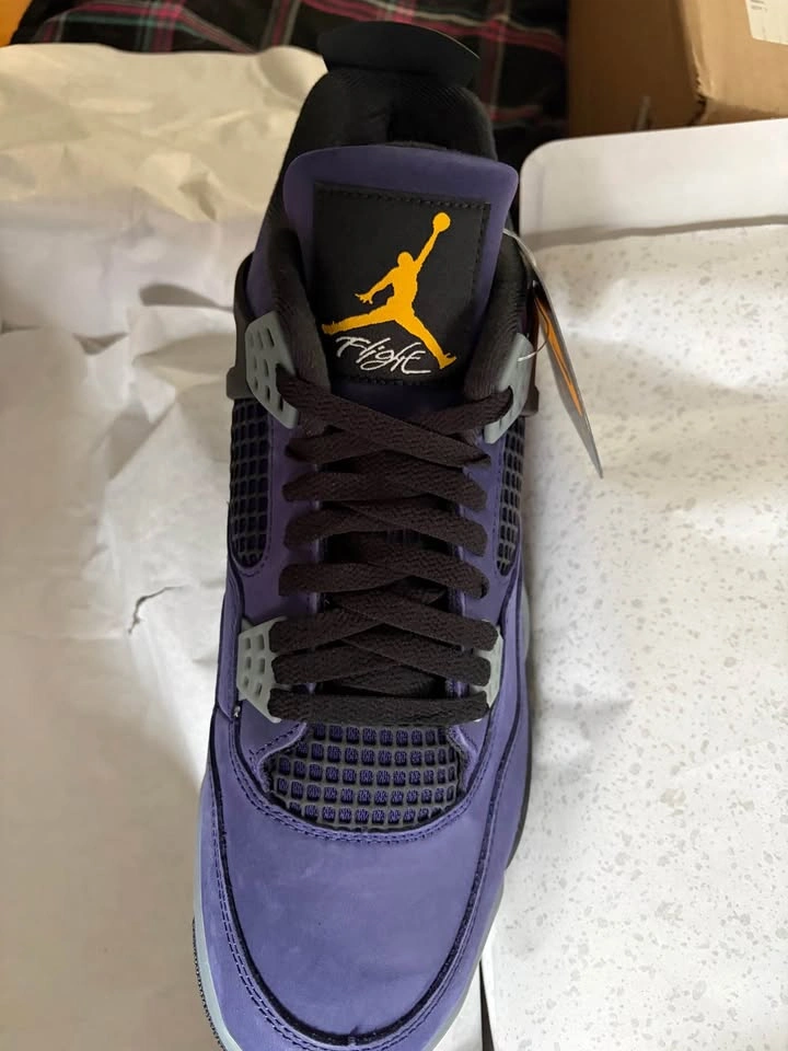 Lakers Air Jordan 4 - photo 4