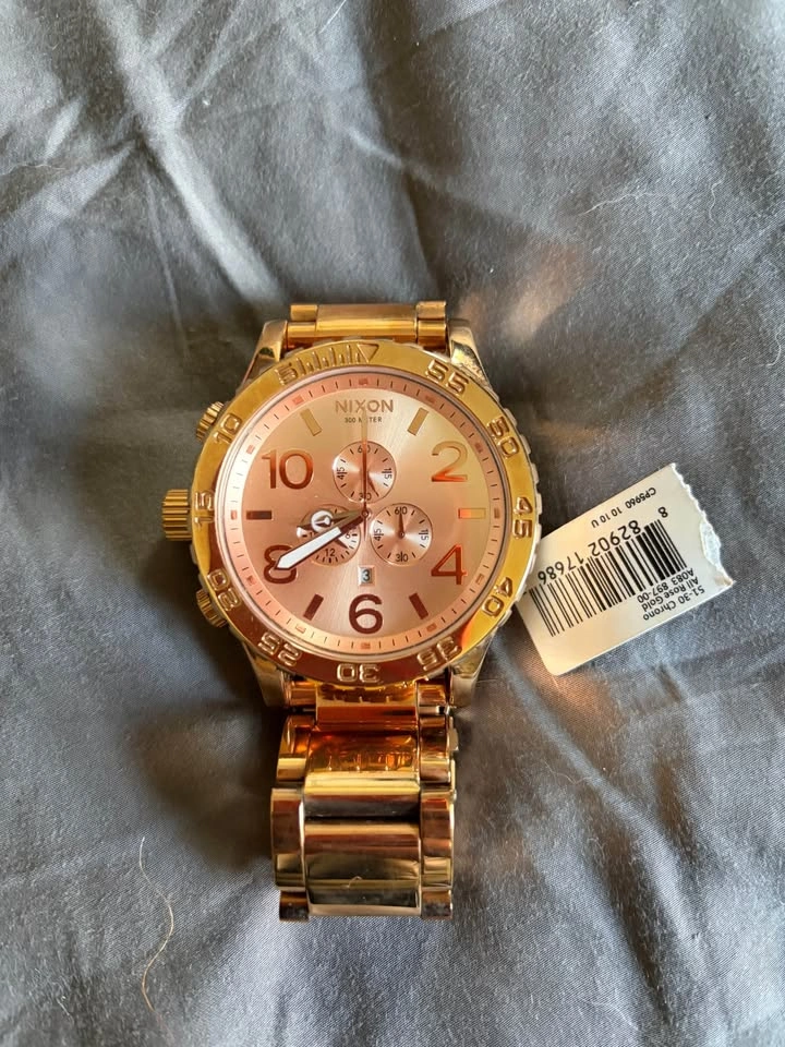 Nixon 51-30 Rose Gold Watch - photo 4
