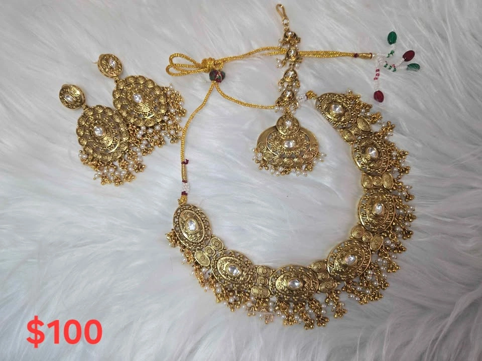 Premium Antique Gold Kundan Necklace Set with Maang Tikka - photo 2