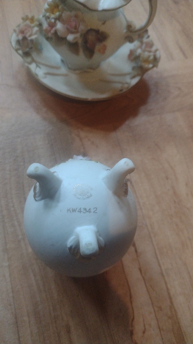 Lefton vase