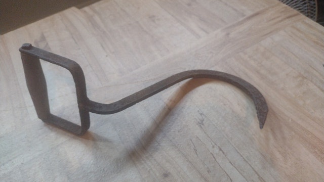 2 Hay bale hooks - photo 2