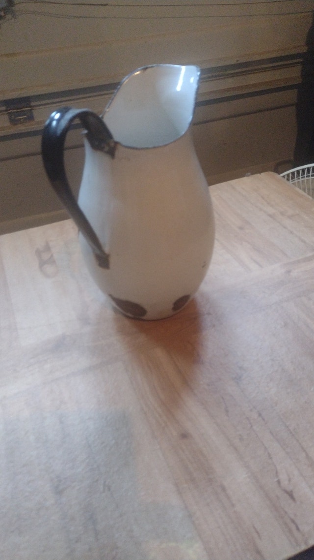 Antique/vintage enamel jug - photo 3