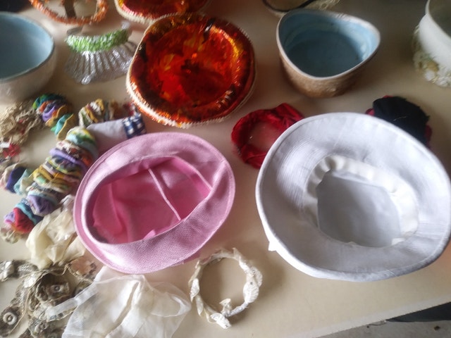 Collection of vintage hats - photo 3