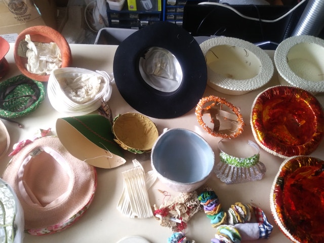 Collection of vintage hats - photo 4