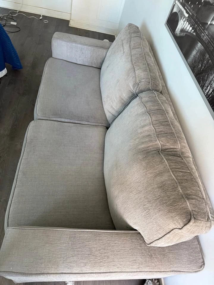 Moving sale - Sofa - photo 4