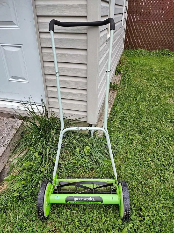 Manual Lawn Mower