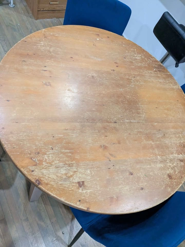 Solid Wood Round Dining Table - photo 3