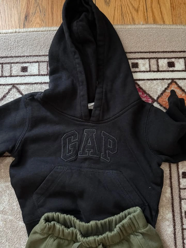 Kids GAP Hoodies & Pants Bundle - photo 5