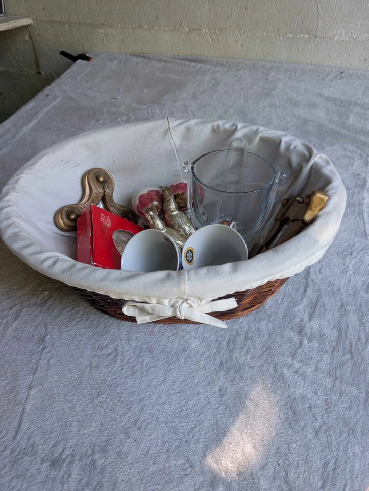 Vintage Treasure Basket with Decor and Trinkets - photo 3