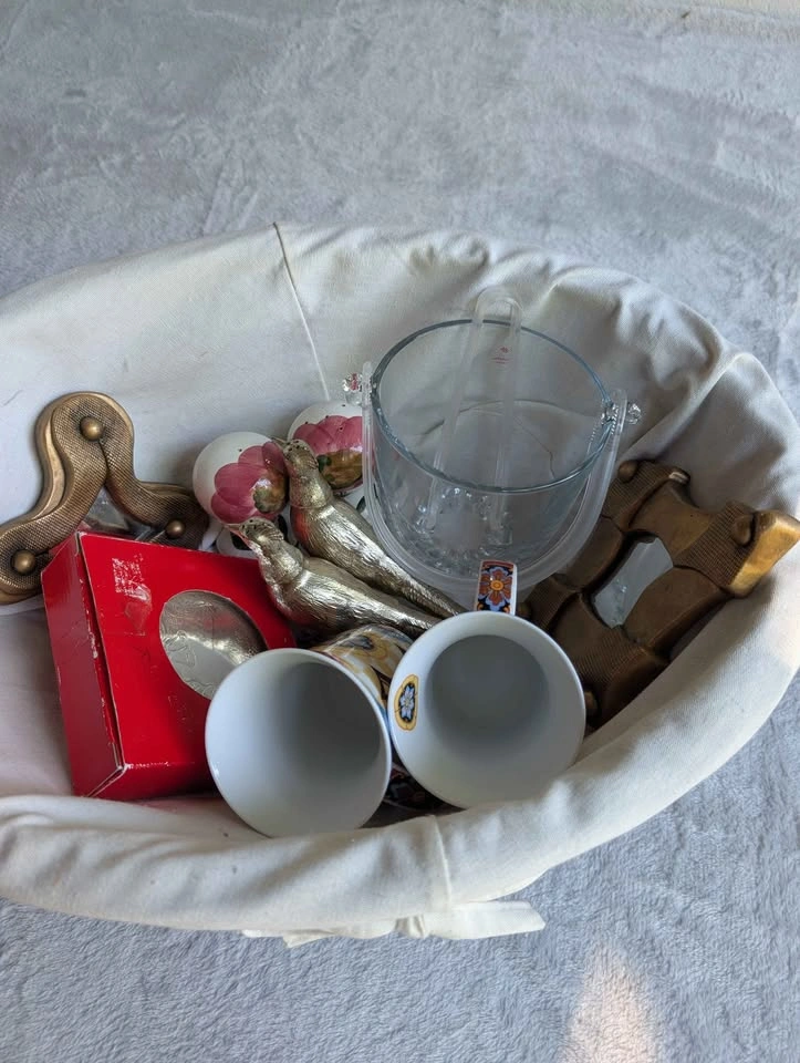 Vintage Treasure Basket with Decor and Trinkets - photo 4
