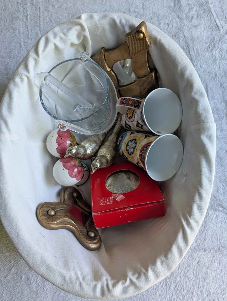 Vintage Treasure Basket with Decor and Trinkets - photo 5
