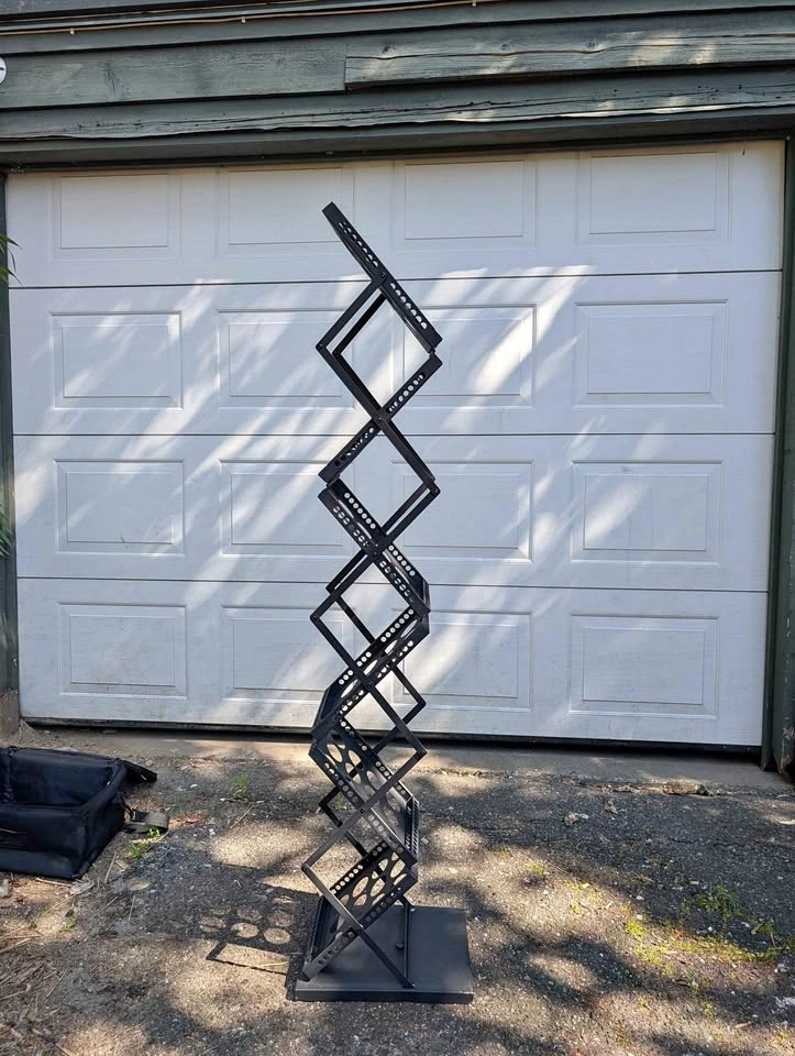 Magazine rack 6 tier collapsible comes with bag retails $200+