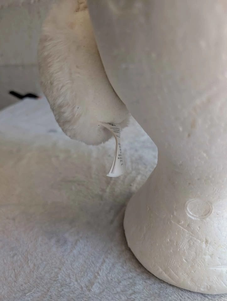 Alo white earmuff - photo 2