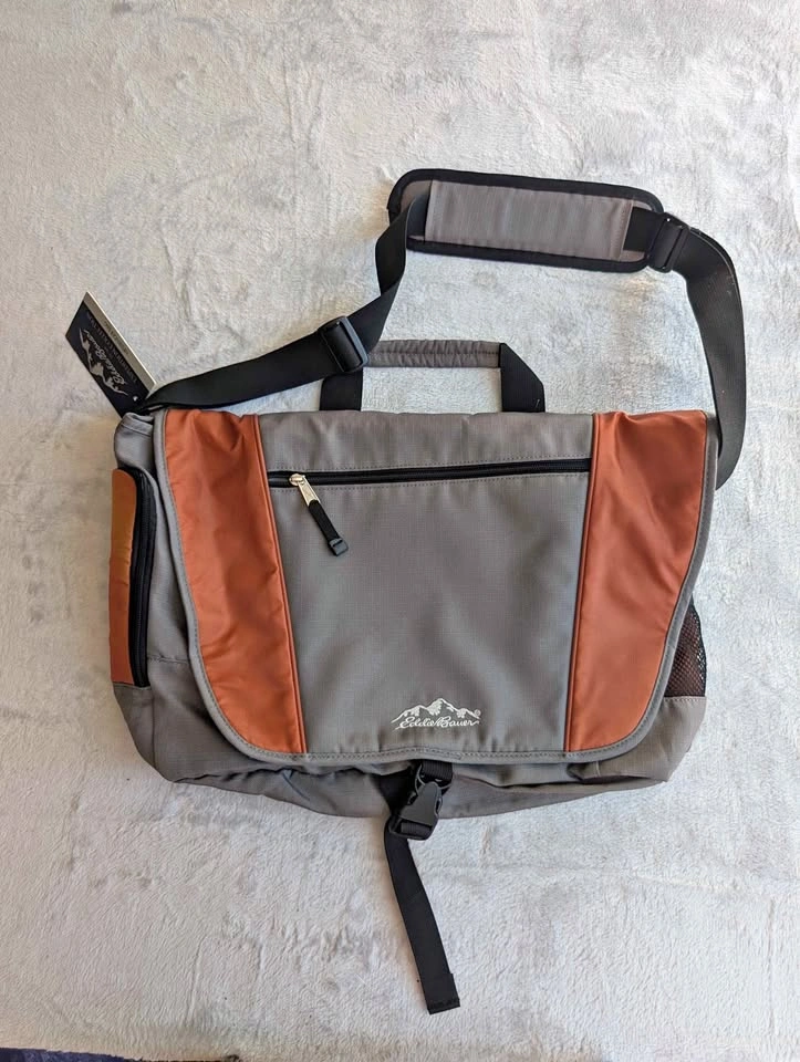 Eddie Bauer messenger bag bnwt
