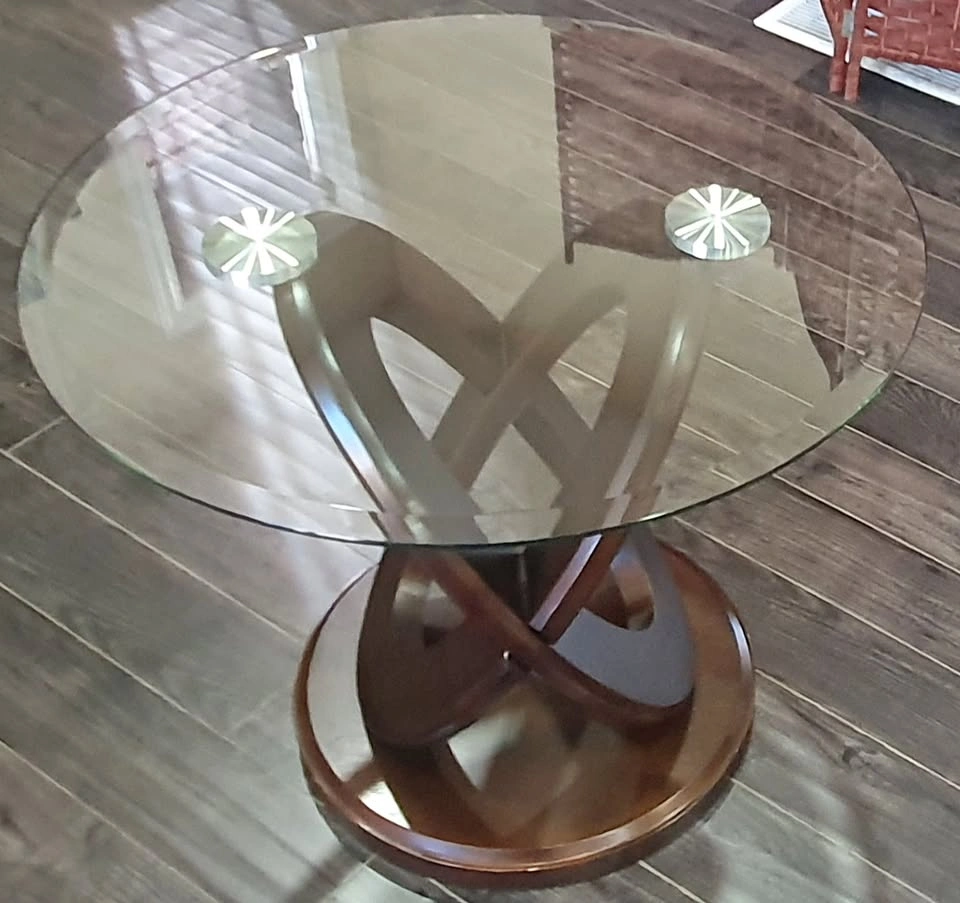 Leon’s Atomic 26" Glass End Table – Brown Cherry