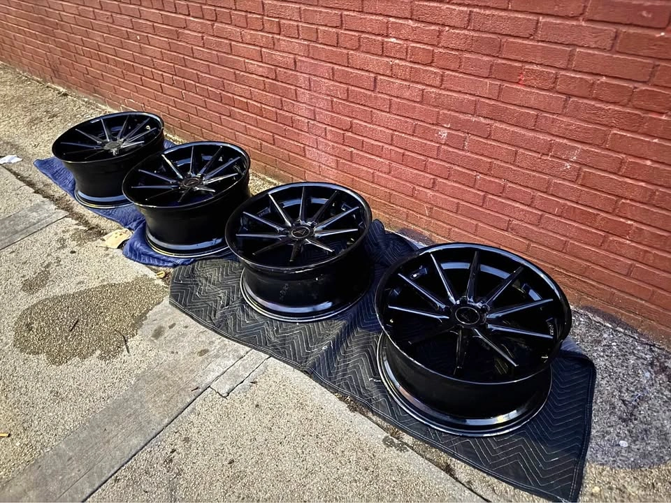 22” Ferrada FR4 Wheels & Tires – Fits Durango/Jeep – $1000 OBO