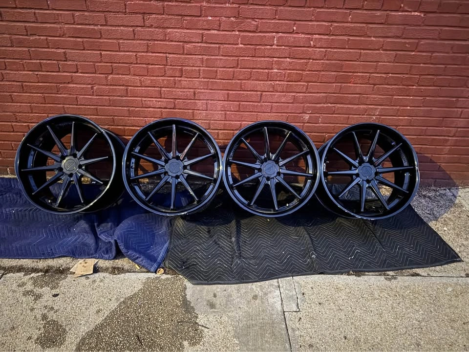 22” Ferrada FR4 Wheels & Tires – Fits Durango/Jeep – $1000 OBO - photo 2
