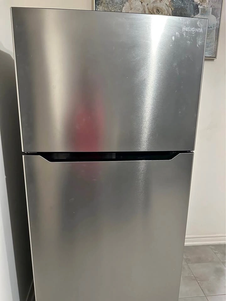 Stainless Steel Fridge With Freezer