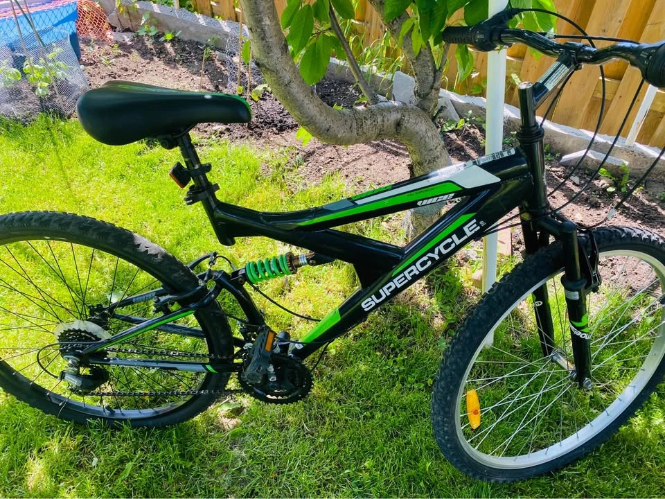 Supercycle 26” Whirl Full Suspension 18 Speed Bike - photo 3