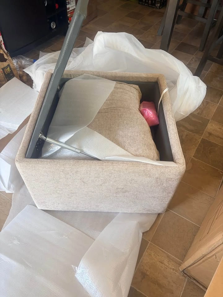 New- Chita Upholstered chair with Storage - photo 2