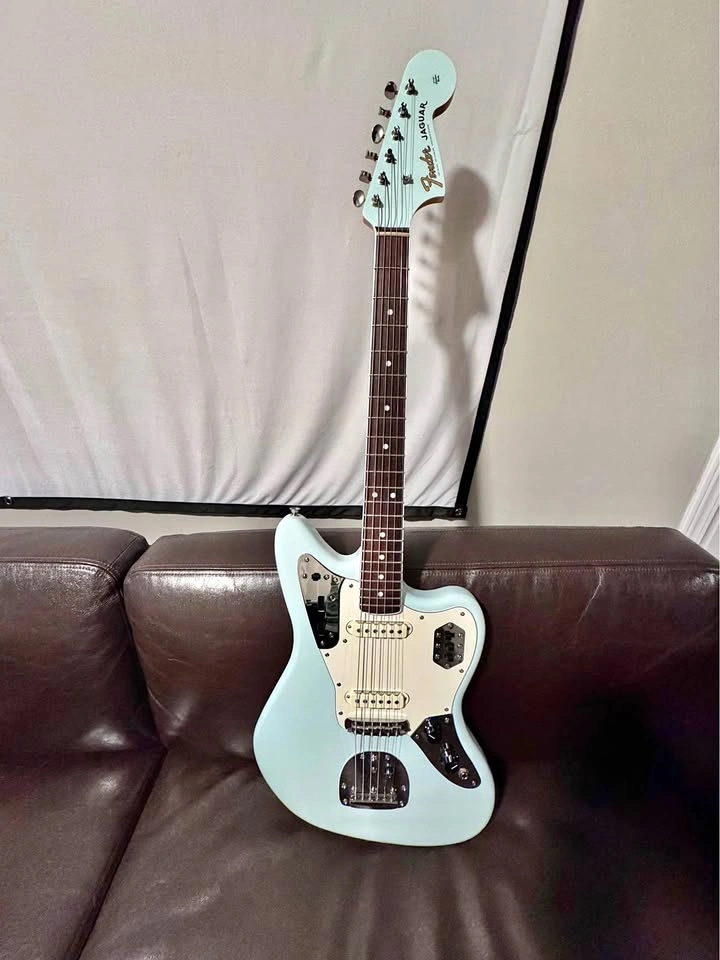 Fender Jaguar Sonic Blue