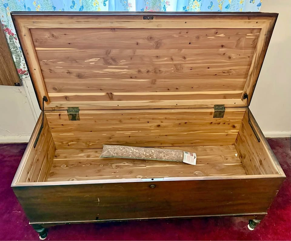 Vintage Cedar Lined Blanket Chest