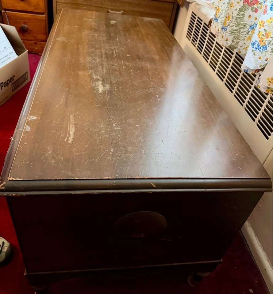 Vintage Cedar Lined Blanket Chest - photo 3