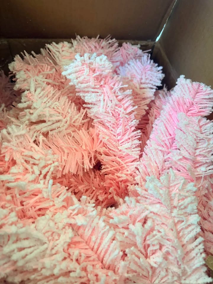 New- 6.5’ Pink Flocked Christmas tree with Decorations - photo 5