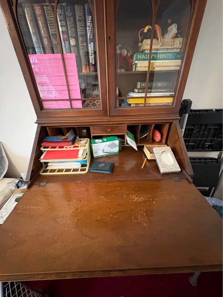 Vintage Mahogany Secretary Desk with Hutch - photo 4