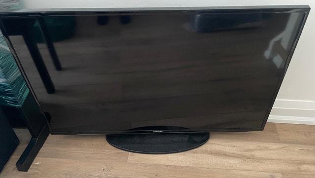 2 Old TVs - Samsung and Sony - Best offer - photo 3
