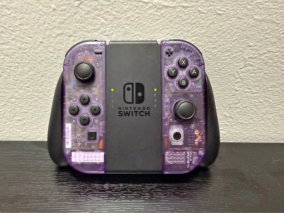 Nintendo Switch Joy-Cons Atomic Purple