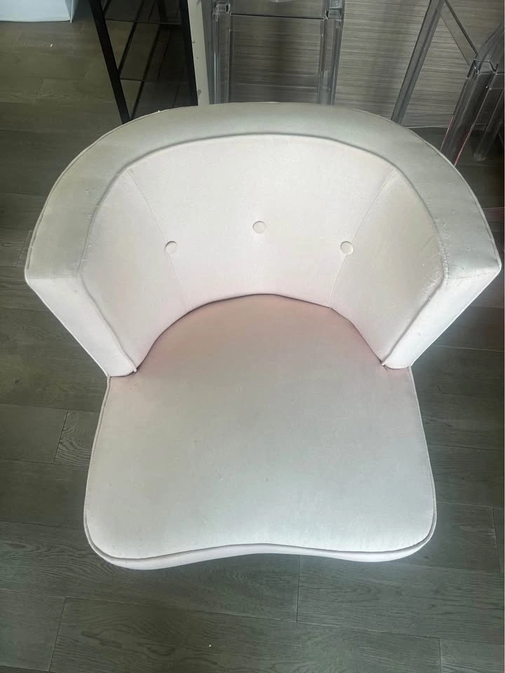 Pink Accent Chairs - photo 3