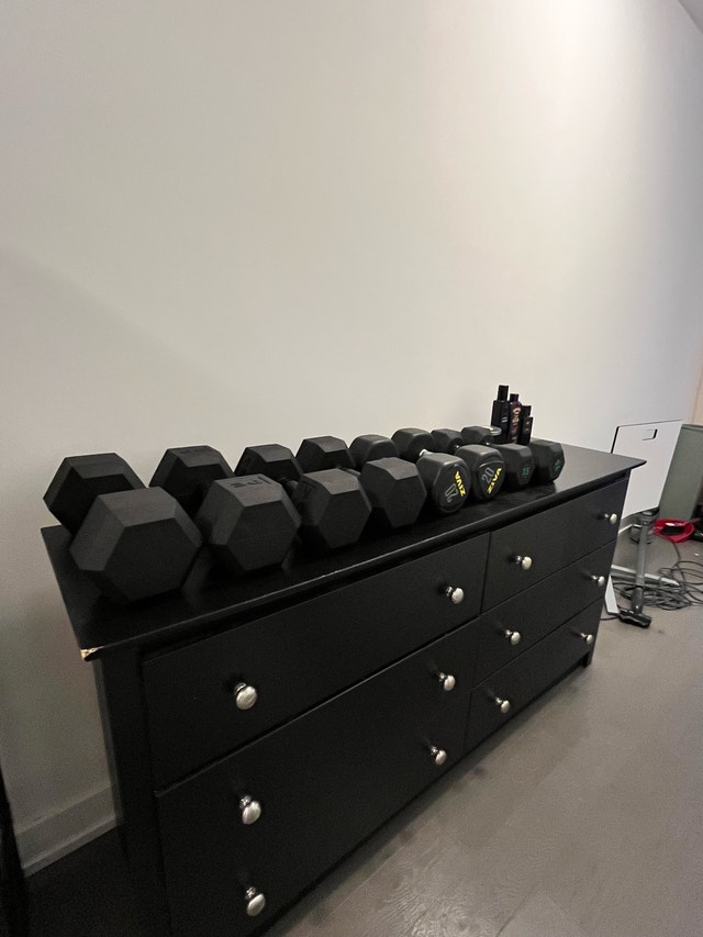 Black 6-Drawer Dresser / Storage Cabinet - photo 2