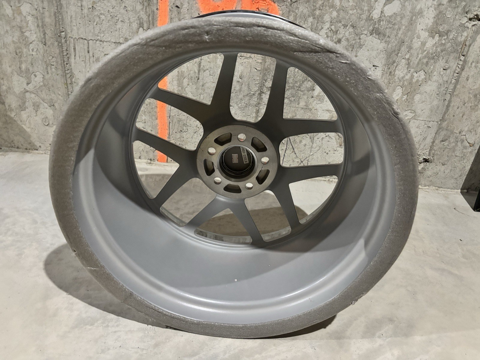 Niche Wheels M225 VICE Matte Silver 20x10.5 5x114.3 - photo 3