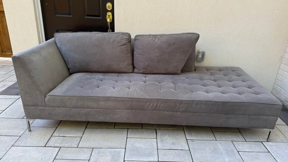 Sofa in Grey