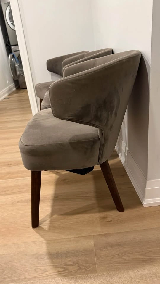 Table chairs - photo 3