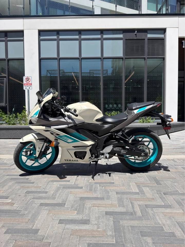 2024 Yamaha R3 – Only 4,022 KM | Like New Condition! - photo 2
