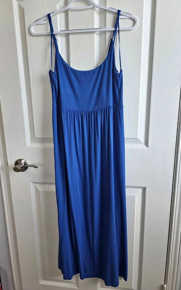 Size large Old Navy maxi dress