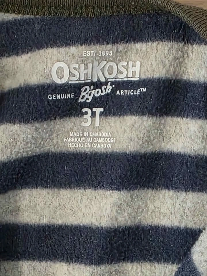 3T Carter's fleece sleeper - photo 2