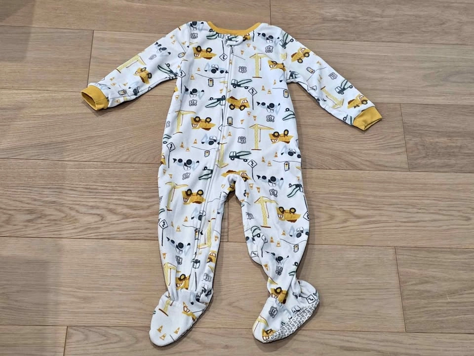 3T Carter's fleece sleeper