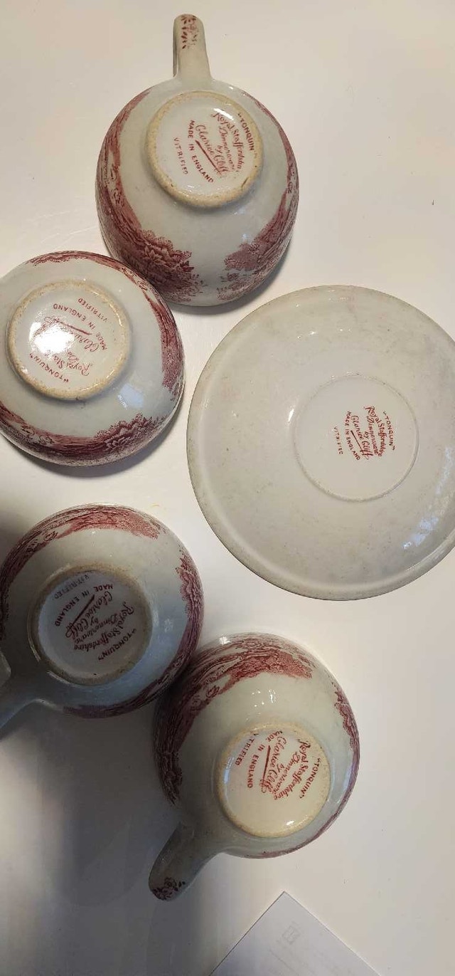 Royal Staffordshire Clarice Cliff Tonquin Tea Set - photo 5