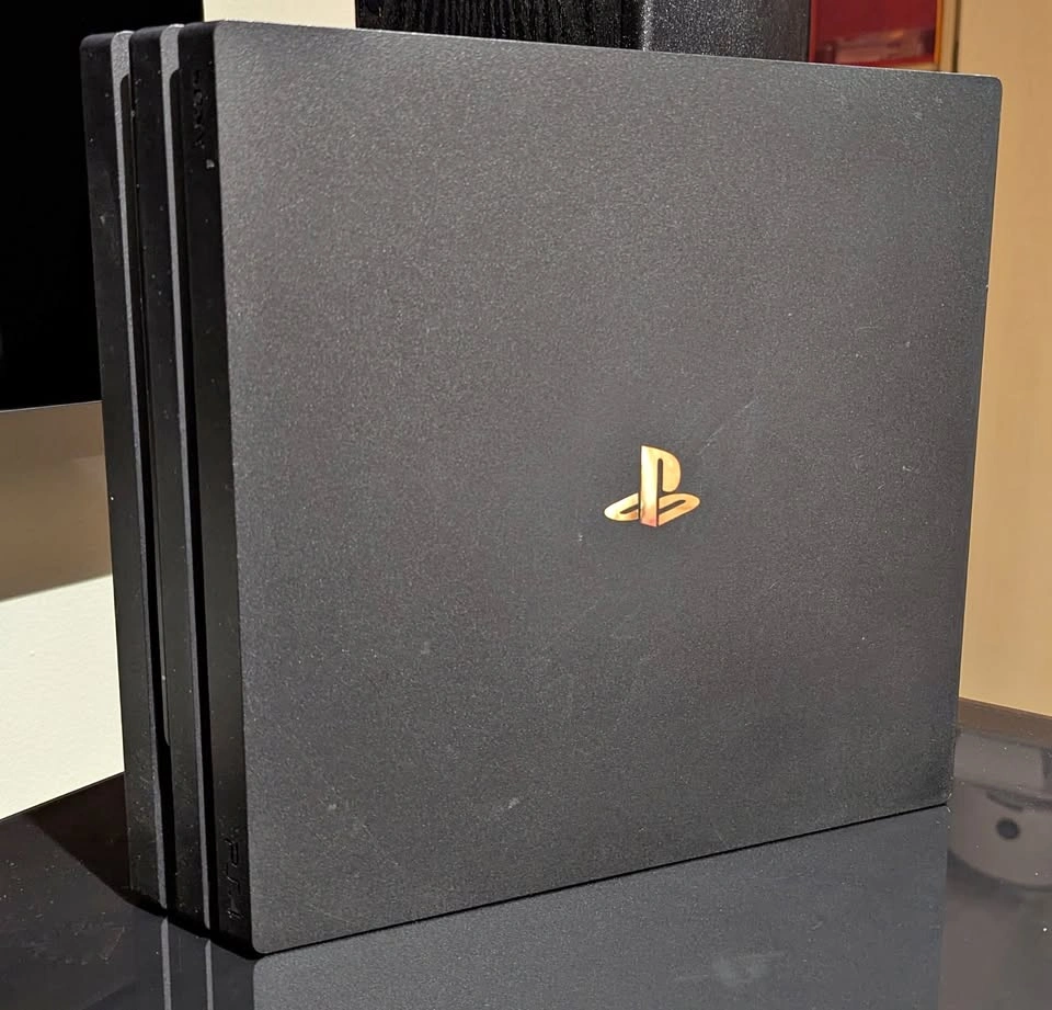PS4 Pro Console