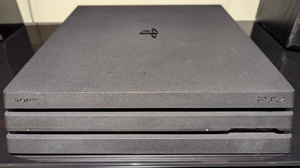 PS4 Pro Console - photo 2