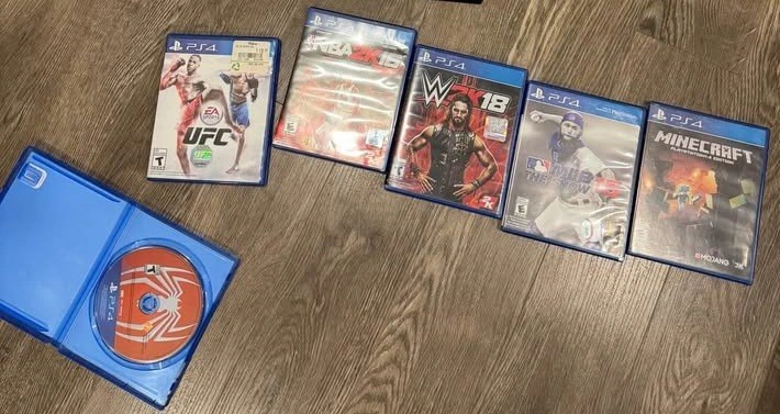 PS4 Pro Console - photo 5